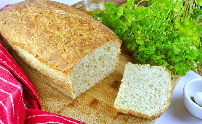 Chleb na suchych drożdżach z płatkami owsianymi