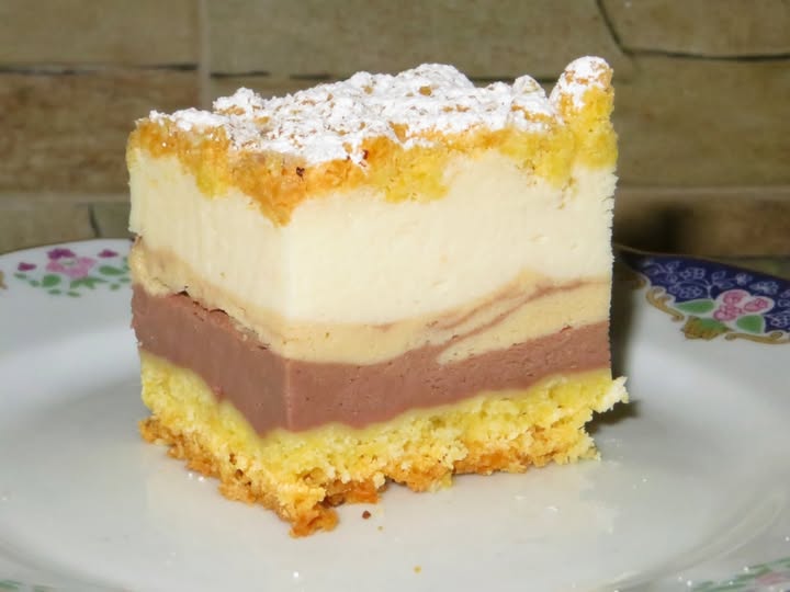 Sernik “3 smaki” ze śmietany 18%