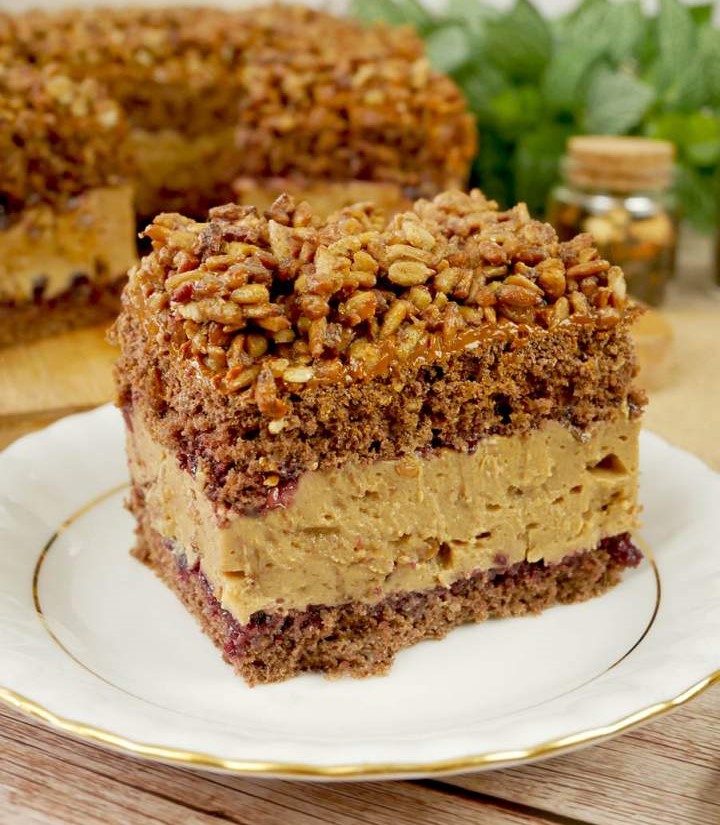 Ciasto Kawowy Słonecznikowiec – Pyszny Deser, Który Zrobi Wrażenie